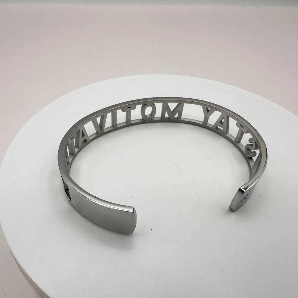 Vintage 90s Mantraband Stay Motivated Silver-Tone Cuff Bracelet Jewelry